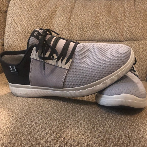 ❌SOLD❌BRAND NEW Under Armour Shoes - Picture 3 of 3